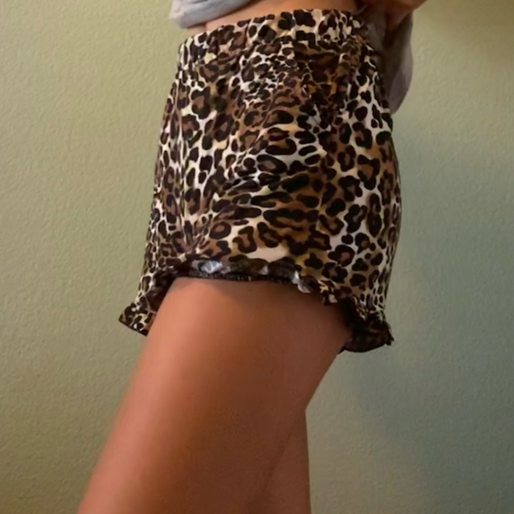 Cheetah print ruffled shorts